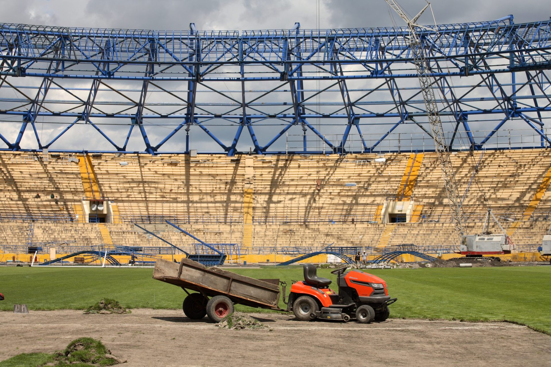 Construction of the stadium